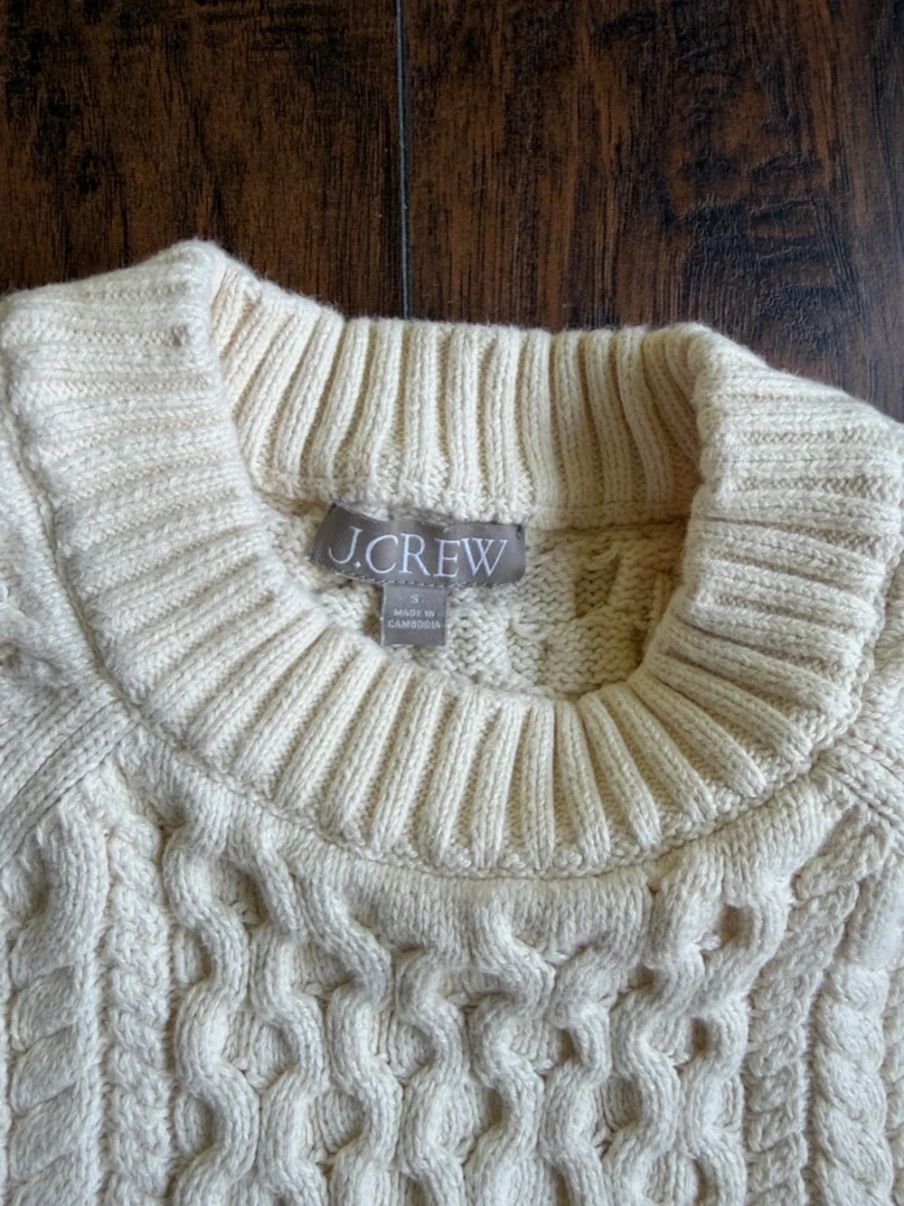 J.crew women’s ivory colored sweater size S (U9)